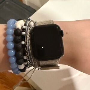 Apple Watch SE 40mm (1st gen) Midnight Blue edition